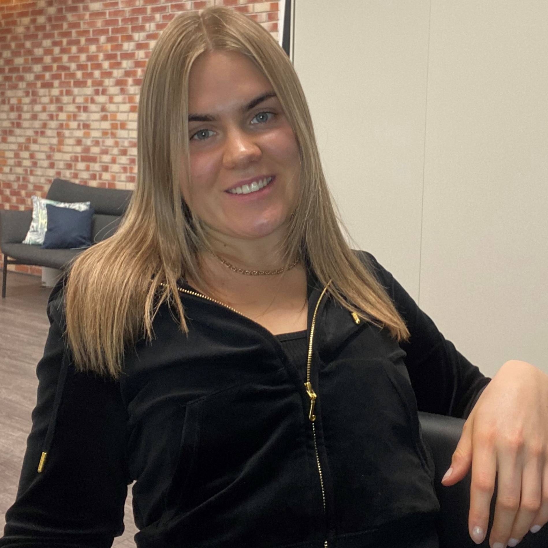 Melanie-Anett Toomast